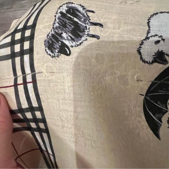FREE Burberry story scarf with $400 purchase. I used 1x dry cleaned.rating 8/10. - Picture 9 of 10